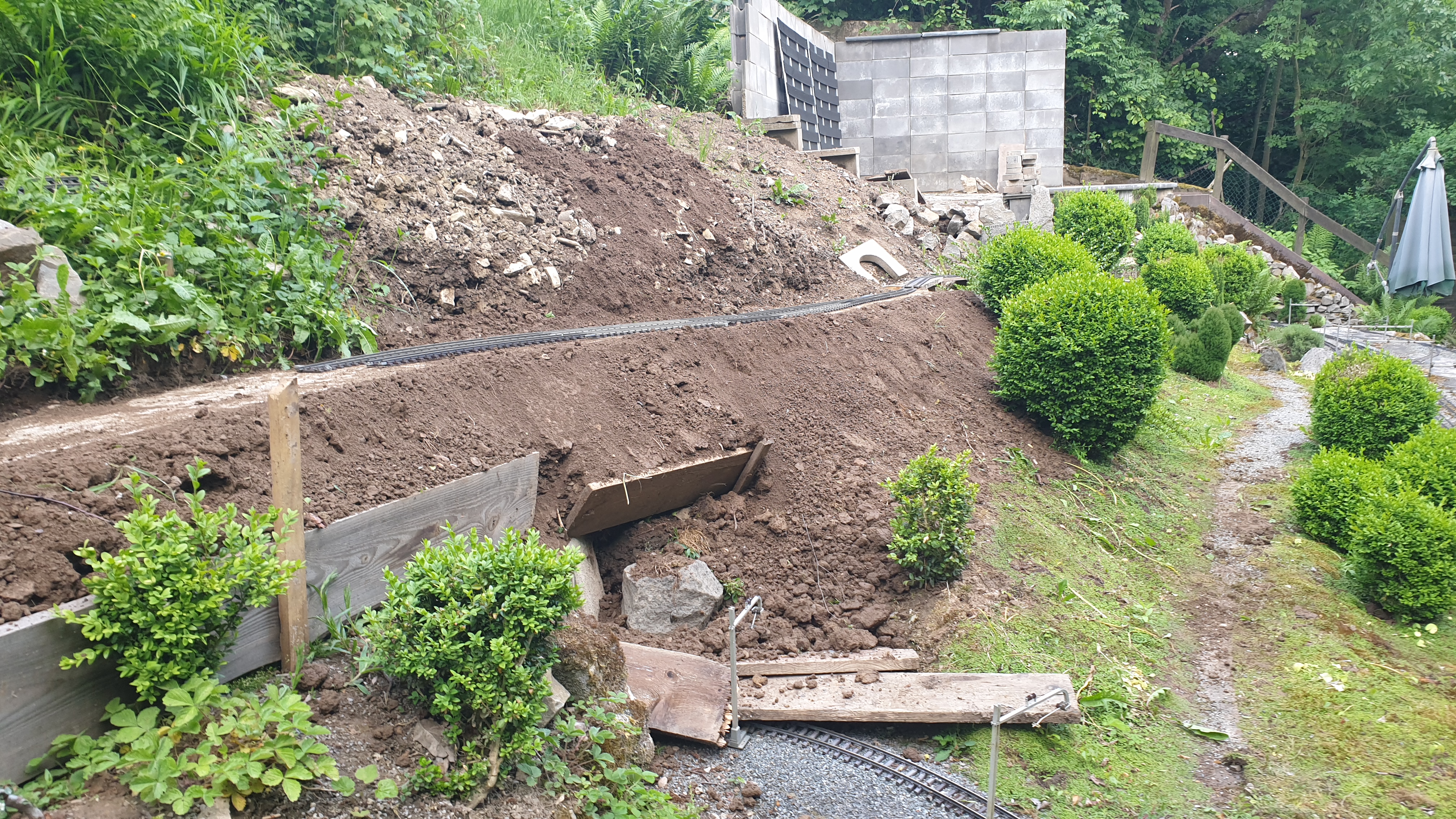 20250526_184144 20250526_184144